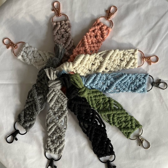 Handcrafted Macramé Keychain Set - Multicolor - Picture 1 of 7